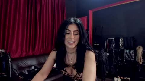Snapshot of puffy_love chatting on April 8, 2026, 10:54 pm MissPuffyLove online show from April 8, 2026, 10:54 pm