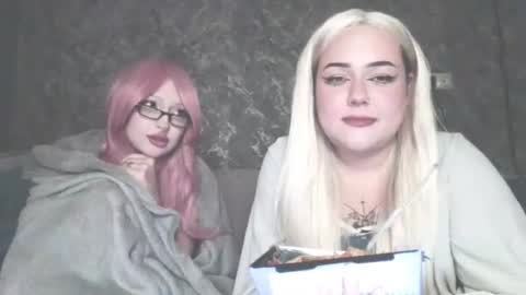 Snapshot of puhatka chatting on June 24, 2026, 6:40 pm puhatka online show from June 24, 2026, 6:40 pm
