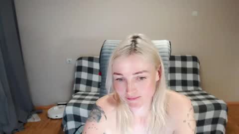 Polly online show from May 23, 2026, 4:00 pm