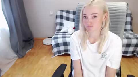 Polly online show from June 12, 2026, 6:34 am