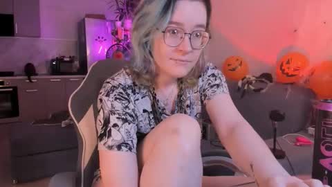 Alisa  lack of vitamin D  online show from October 28, 2025, 8:07 am