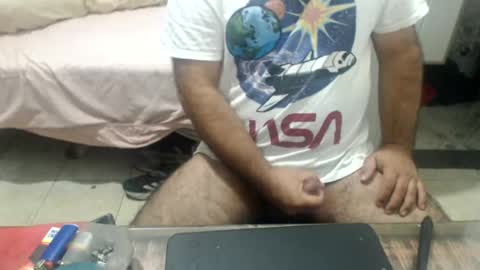 Snapshot of punheteiro75 chatting on August 4, 2026, 12:47 am punheteiro75 online show from August 4, 2026, 12:47 am