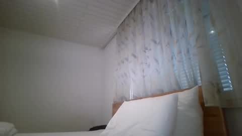 punkz999950 online show from October 5, 2025, 4:05 pm