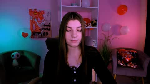 Snapshot of pure_radiance chatting on February 24, 2025, 9:32 am Ask me3 online show from February 24, 2025, 9:32 am