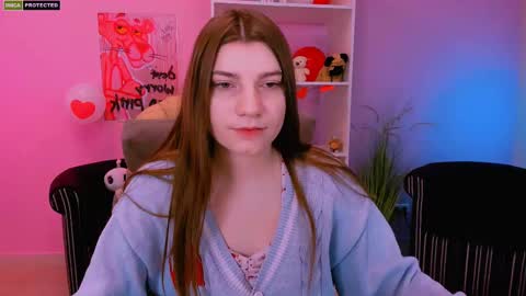 Snapshot of pure_radiance chatting on March 3, 2025, 9:44 am Ask me3 online show from March 3, 2025, 9:44 am