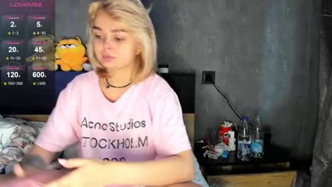 Snapshot of purebeautie chatting on September 20, 2025, 3:46 pm Katty online show from September 20, 2025, 3:46 pm