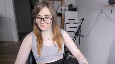 Snapshot of pureheartt chatting on September 15, 2025, 7:19 am I am Mila online show from September 15, 2025, 7:19 am