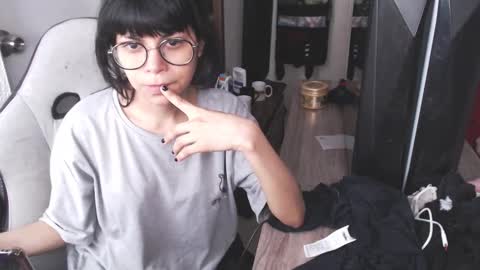 Snapshot of purichan chatting on November 3, 2025, 5:03 pm purichan online show from November 3, 2025, 5:03 pm