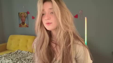 Bella online show from February 19, 2026, 5:36 am