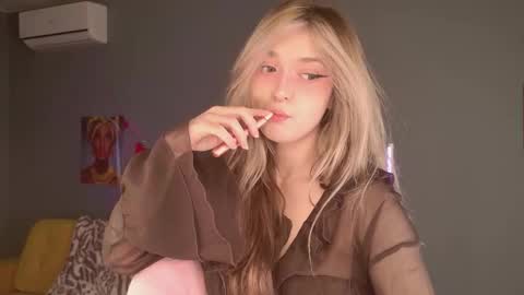 Bella online show from March 3, 2026, 5:35 am