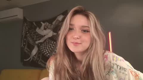 Bella online show from May 8, 2026, 4:01 pm