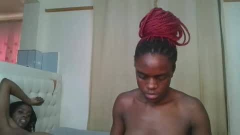 purple_honey1 online show from April 7, 2026, 6:25 am
