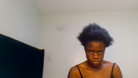 Snapshot of purple_honey2 chatting on June 25, 2026, 10:31 am Honey online show from June 25, 2026, 10:31 am