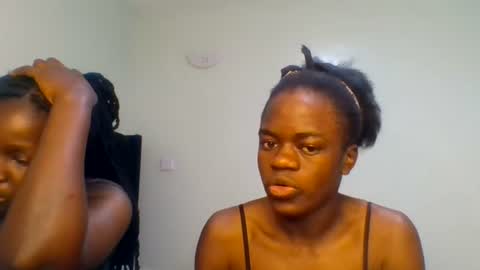 Snapshot of purple_honey2 chatting on June 26, 2026, 3:55 am Honey online show from June 26, 2026, 3:55 am