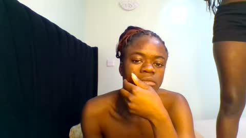 Snapshot of purple_honey2 chatting on June 29, 2026, 10:15 am Honey online show from June 29, 2026, 10:15 am