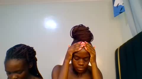 Snapshot of purple_honey2 chatting on July 8, 2026, 5:17 pm Honey online show from July 8, 2026, 5:17 pm