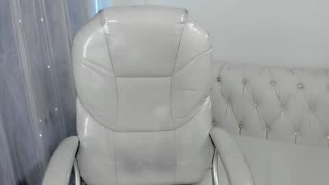 Anna  online show from February 12, 2025, 8:18 pm