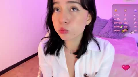 Snapshot of purple_slut_ chatting on October 18, 2025, 4:15 am Anna  online show from October 18, 2025, 4:15 am