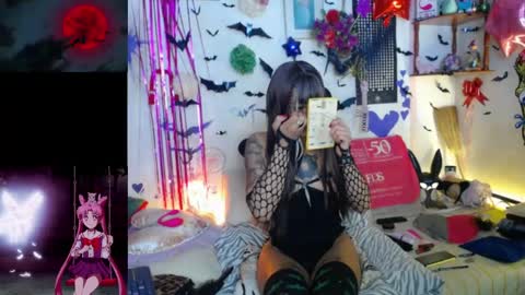 Snapshot of purplekattlyn chatting on April 14, 2026, 6:19 am purplekattlyn online show from April 14, 2026, 6:19 am