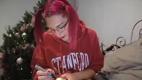 PurpleRainn69  Dina online show from December 10, 2024, 9:54 pm