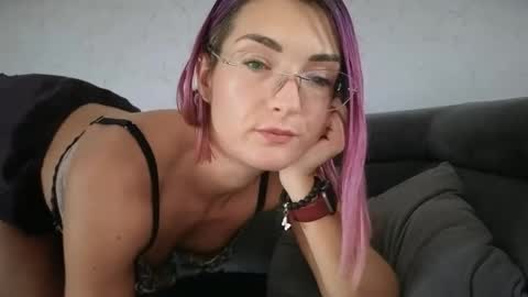 Snapshot of purplerainn69 chatting on September 13, 2025, 1:22 pm PurpleRainn69  Dina online show from September 13, 2025, 1:22 pm