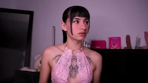 Alynn online show from March 22, 2026, 3:32 am