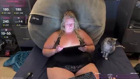purplestmonkey online show from September 16, 2025, 5:19 am