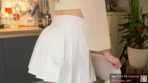 Snapshot of purrpure chatting on September 23, 2025, 7:28 pm Aileen online show from September 23, 2025, 7:28 pm