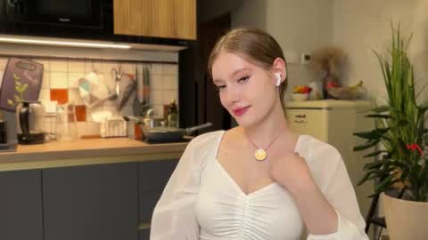 Snapshot of purrpure chatting on September 26, 2025, 7:18 pm Aileen online show from September 26, 2025, 7:18 pm