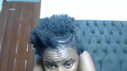 pussie_tightte online show from February 19, 2026, 10:28 pm