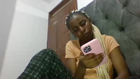 pussie_tightte online show from February 21, 2026, 8:54 pm