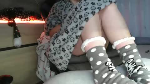 Snapshot of pussy_for_u chatting on December 2, 2024, 3:47 pm Lara online show from December 2, 2024, 3:47 pm