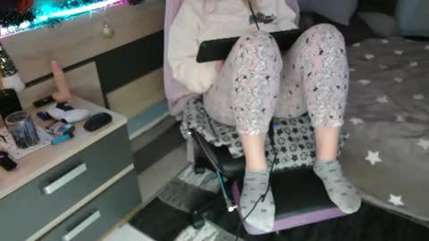 Snapshot of pussy_for_u chatting on January 5, 2025, 3:55 pm Lara online show from January 5, 2025, 3:55 pm