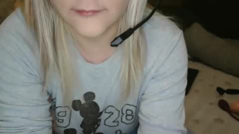 Snapshot of pussy_for_u chatting on January 22, 2025, 5:49 pm Lara online show from January 22, 2025, 5:49 pm