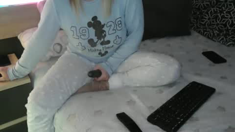 Snapshot of pussy_for_u chatting on January 26, 2025, 10:35 pm Lara online show from January 26, 2025, 10:35 pm