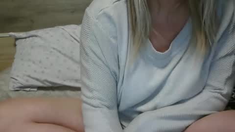 Snapshot of pussy_for_u chatting on February 7, 2025, 7:06 pm Lara online show from February 7, 2025, 7:06 pm