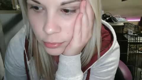 Snapshot of pussy_for_u chatting on February 19, 2025, 9:47 pm Lara online show from February 19, 2025, 9:47 pm