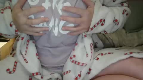 Snapshot of pussy_for_u chatting on February 21, 2025, 10:26 pm Lara online show from February 21, 2025, 10:26 pm