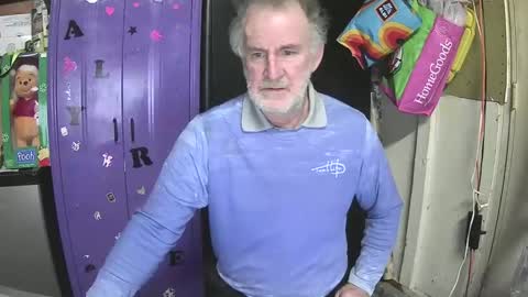 Mark online show from January 6, 2025, 11:52 pm