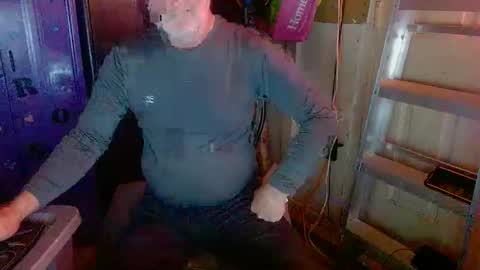 Mark online show from February 9, 2025, 10:20 am