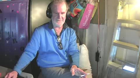 Mark online show from February 28, 2025, 11:56 pm