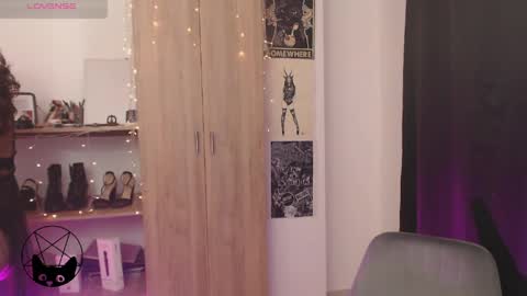 Mari online show from April 2, 2026, 2:31 am