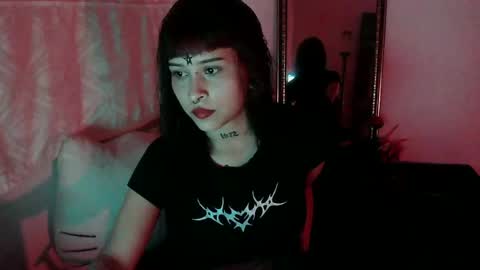 Katiux online show from October 5, 2025, 12:31 am