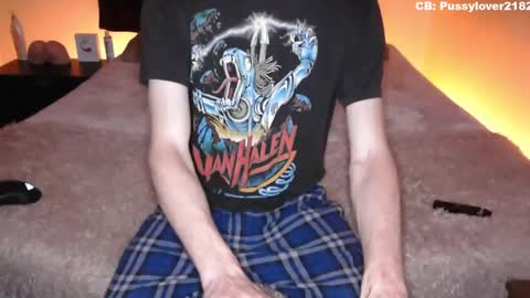 pussylover2182 online show from September 25, 2025, 3:10 am