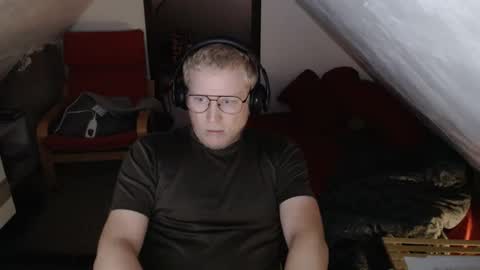 Snapshot of pussylovercb chatting on October 2, 2025, 6:42 am pussylovercb online show from October 2, 2025, 6:42 am