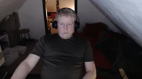 pussylovercb online show from May 6, 2026, 7:30 pm