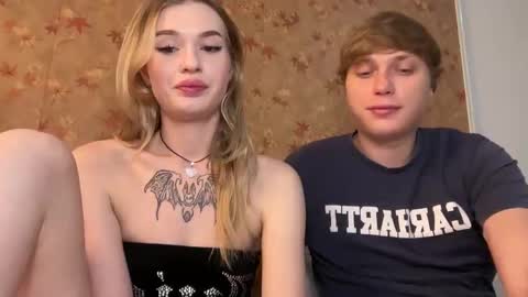 Lina online show from October 6, 2025, 11:24 pm