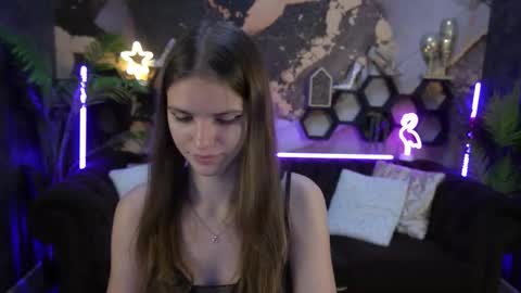 Ellie online show from September 29, 2025, 2:00 pm