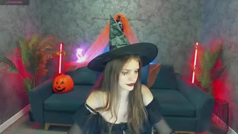 Ellie online show from October 28, 2025, 6:50 am