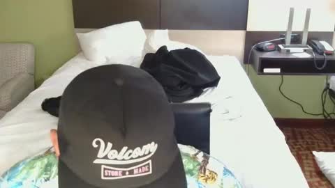 Snapshot of pwnst3rz chatting on December 8, 2024, 7:11 pm pwnst3rz online show from December 8, 2024, 7:11 pm